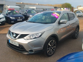 Used Nissan Qashqai 2016 for sale - 76149203: Photo 3