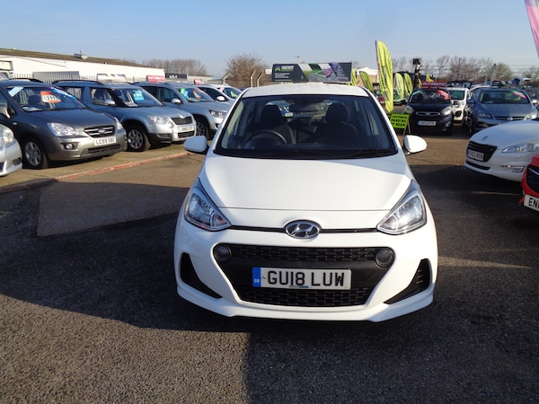 Used Hyundai i10 2018 for sale - 73753197: Photo 1