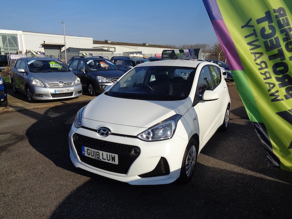 Used Hyundai i10 2018 for sale - 73753197: Photo 2