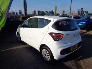 Used Hyundai i10 2018 for sale - 73753197: Photo