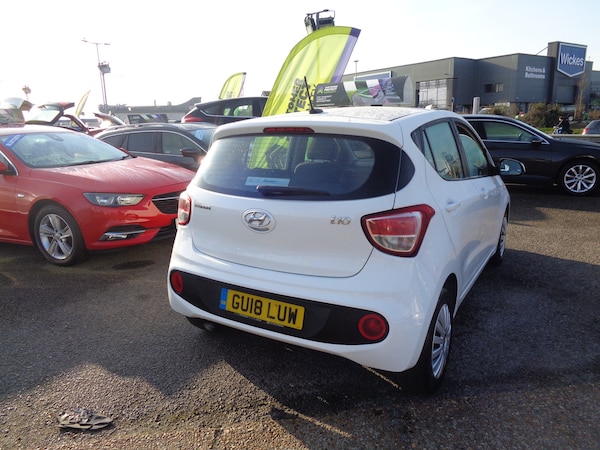 Used Hyundai i10 2018 for sale - 73753197: Photo 5