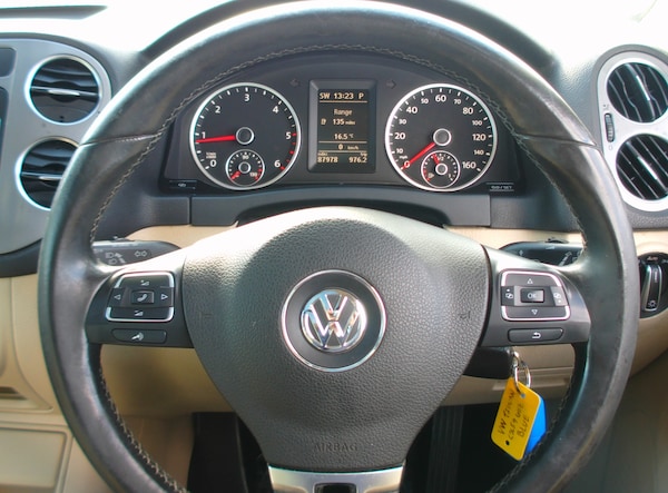 Used Volkswagen Tiguan 2010 for sale - 76019439: Photo 10