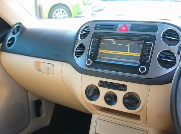 Used Volkswagen Tiguan 2010 for sale - 76019439: Photo 12