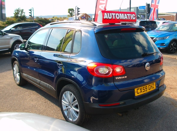 Used Volkswagen Tiguan 2010 for sale - 76019439: Photo 4