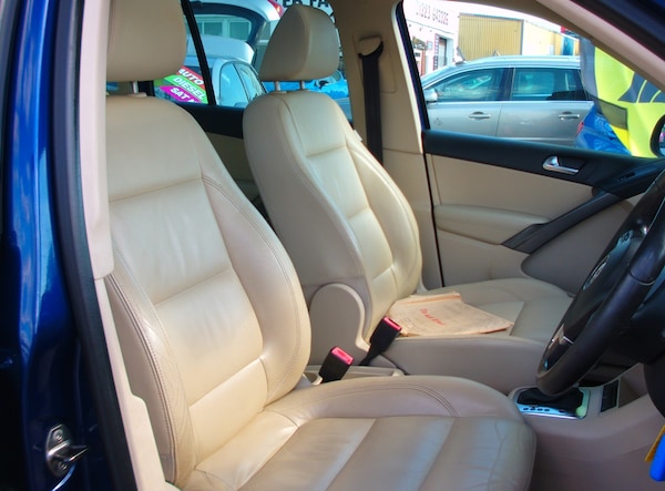 Used Volkswagen Tiguan 2010 for sale - 76019439: Photo 9