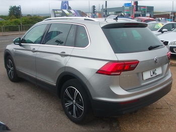 Used Volkswagen Tiguan 2017 for sale - 78864845: Photo