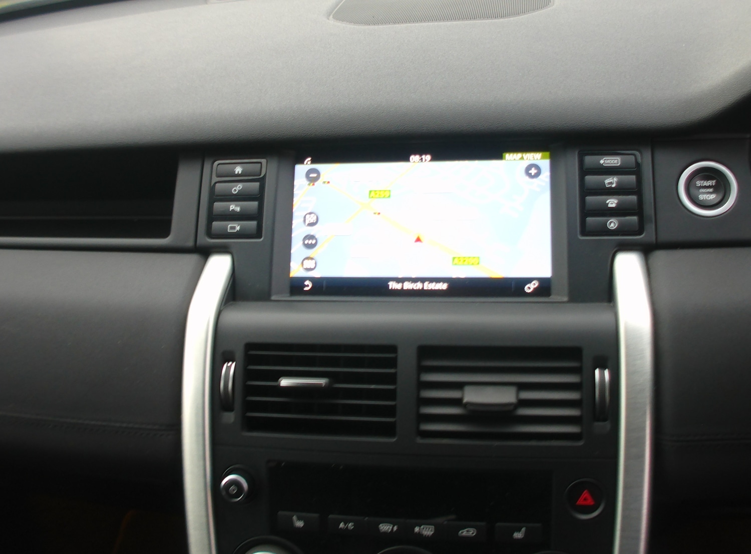 Used Land Rover Discovery Sport 2018 for sale - 76748509: Photo 14