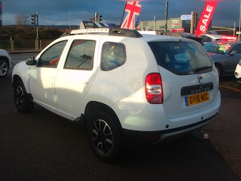 Used Dacia Duster 2016 for sale - 77232347: Photo