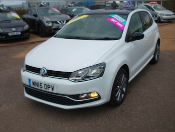 Used Volkswagen Polo 2015 for sale - 75575114: Photo