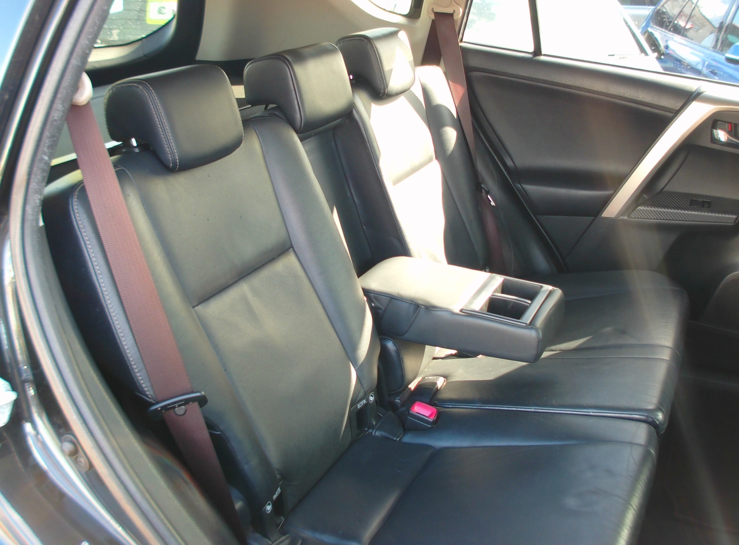 Used Toyota RAV4 2014 for sale - 76019460: Photo 9