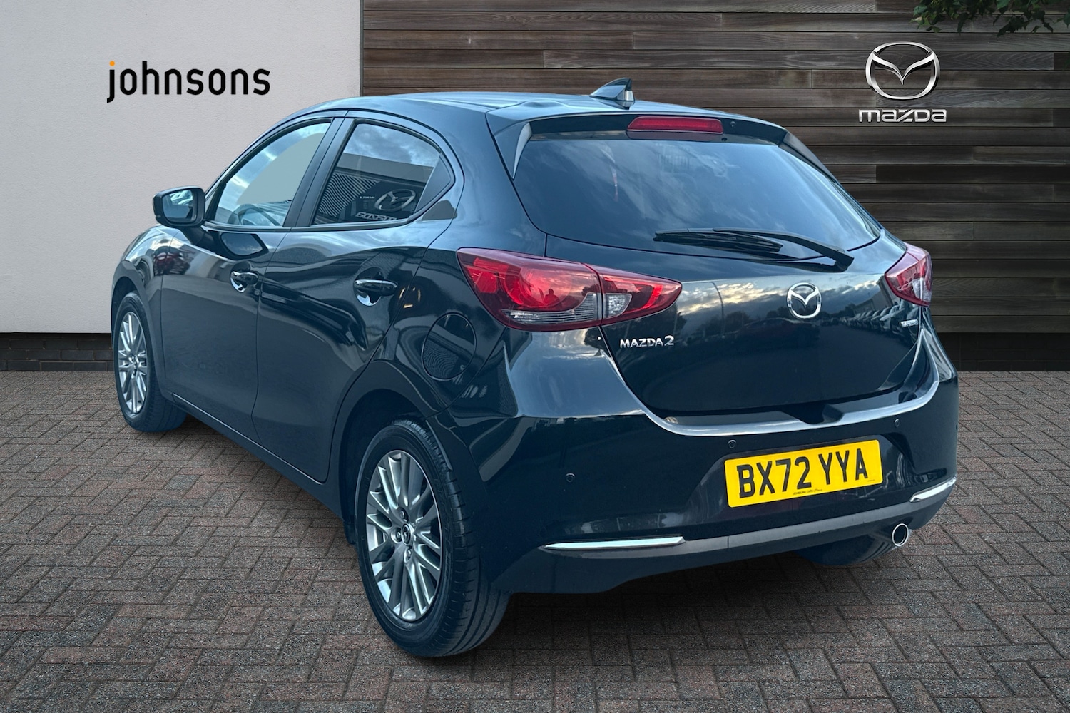 Used Mazda Mazda2 2022 for sale - 76674449: Photo 2