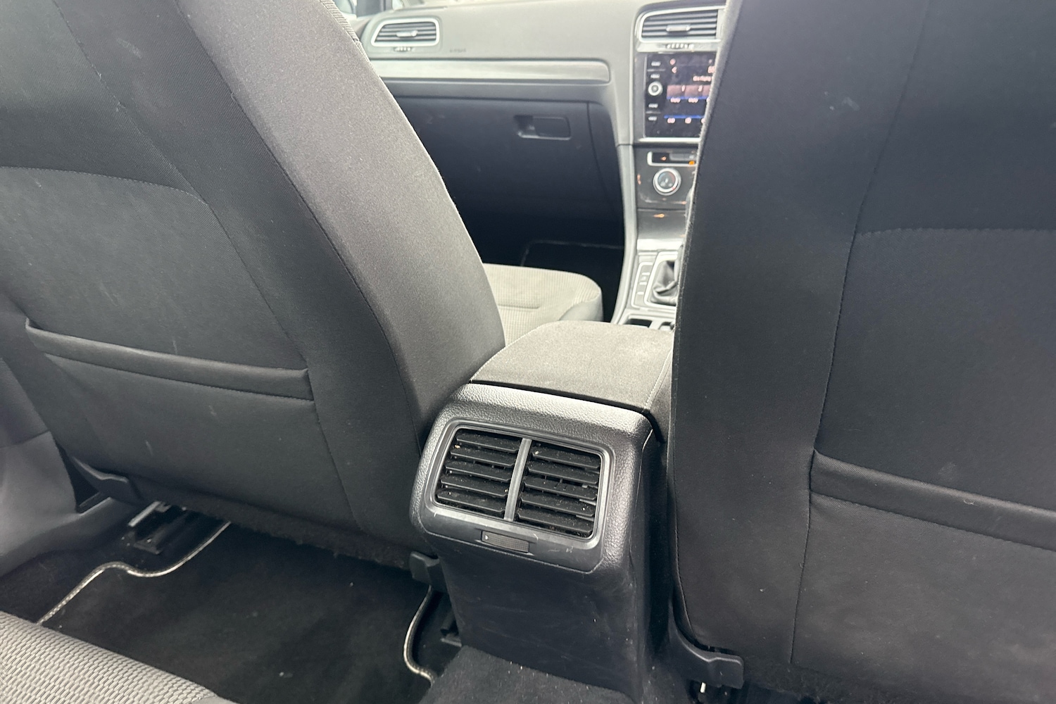 Used Volkswagen Golf 2018 for sale - 78027376: Photo 18