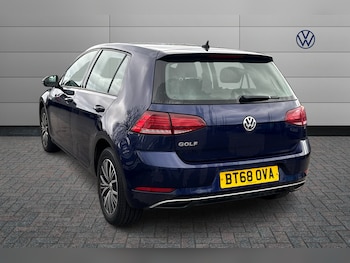 Used Volkswagen Golf 2018 for sale - 78027376: Photo