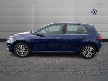 Used Volkswagen Golf 2018 for sale - 78027376: Photo
