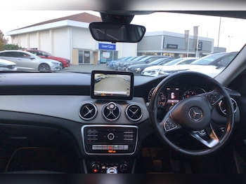 Used Mercedes-Benz GLA 2019 for sale - 76673762: Photo