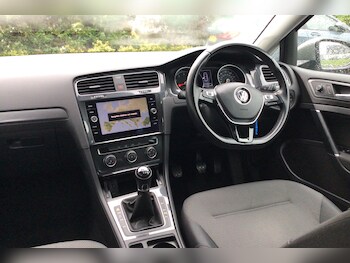 Used Volkswagen Golf 2019 for sale - 77552159: Photo