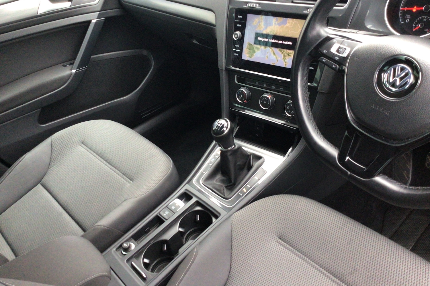 Used Volkswagen Golf 2019 for sale - 77378002: Photo 14