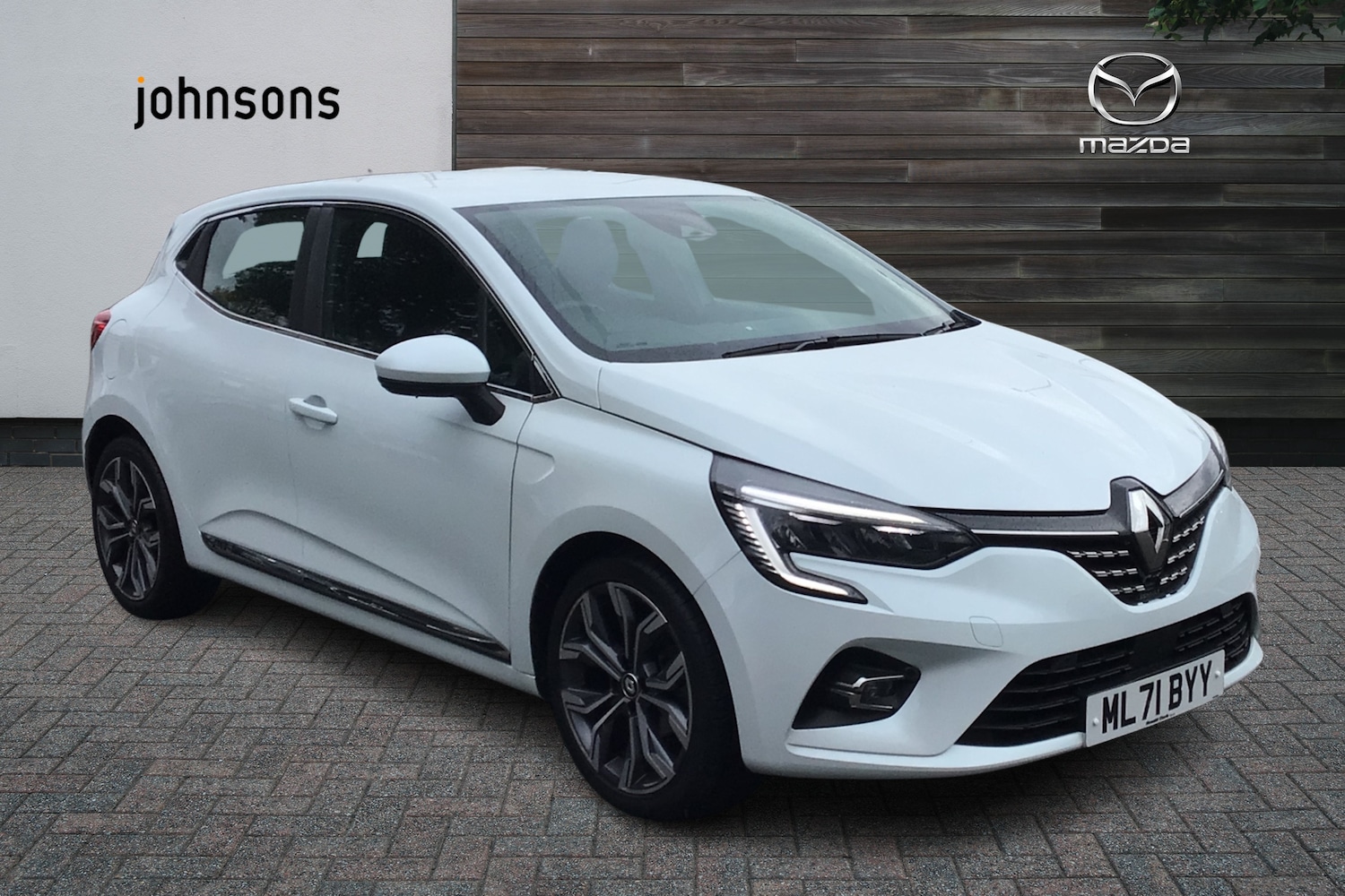 Used Renault Clio 2021 for sale - 76681354: Photo 1