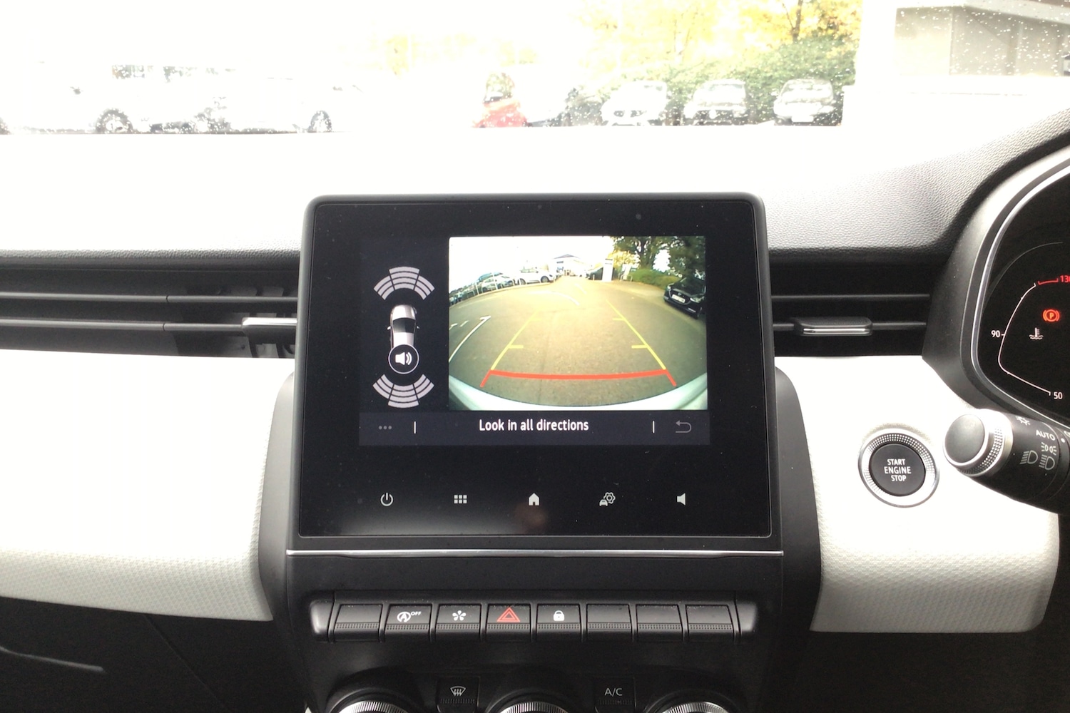 Used Renault Clio 2021 for sale - 76681354: Photo 25