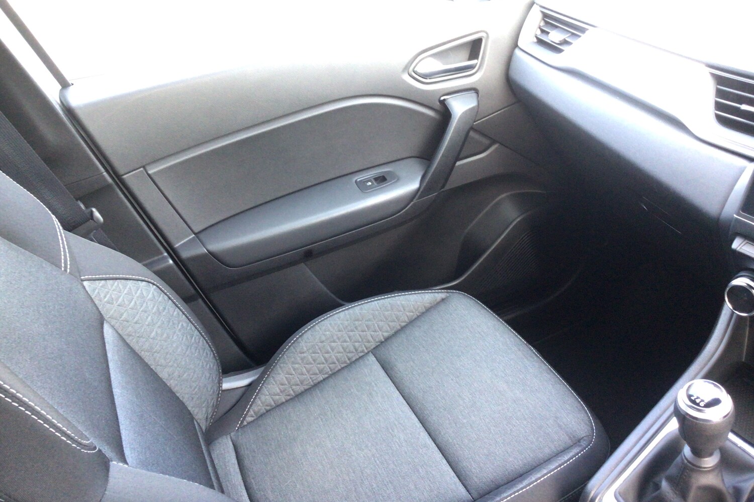 Used Renault Captur 2022 for sale - 78074598: Photo 25