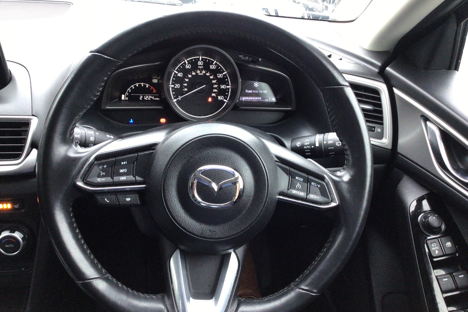 Used Mazda Mazda3 2019 for sale - 77360288: Photo 24