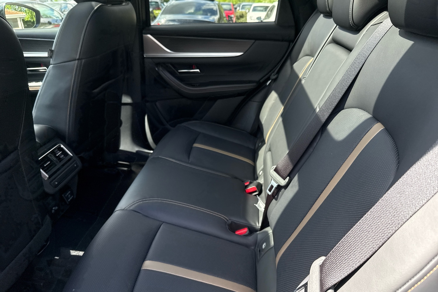 Used Mazda CX-60 2025 for sale - 76680345: Photo 12