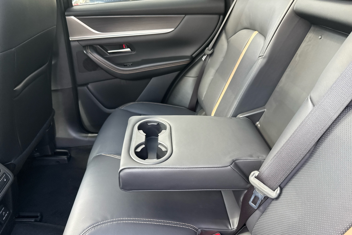 Used Mazda CX-60 2025 for sale - 76680345: Photo 18