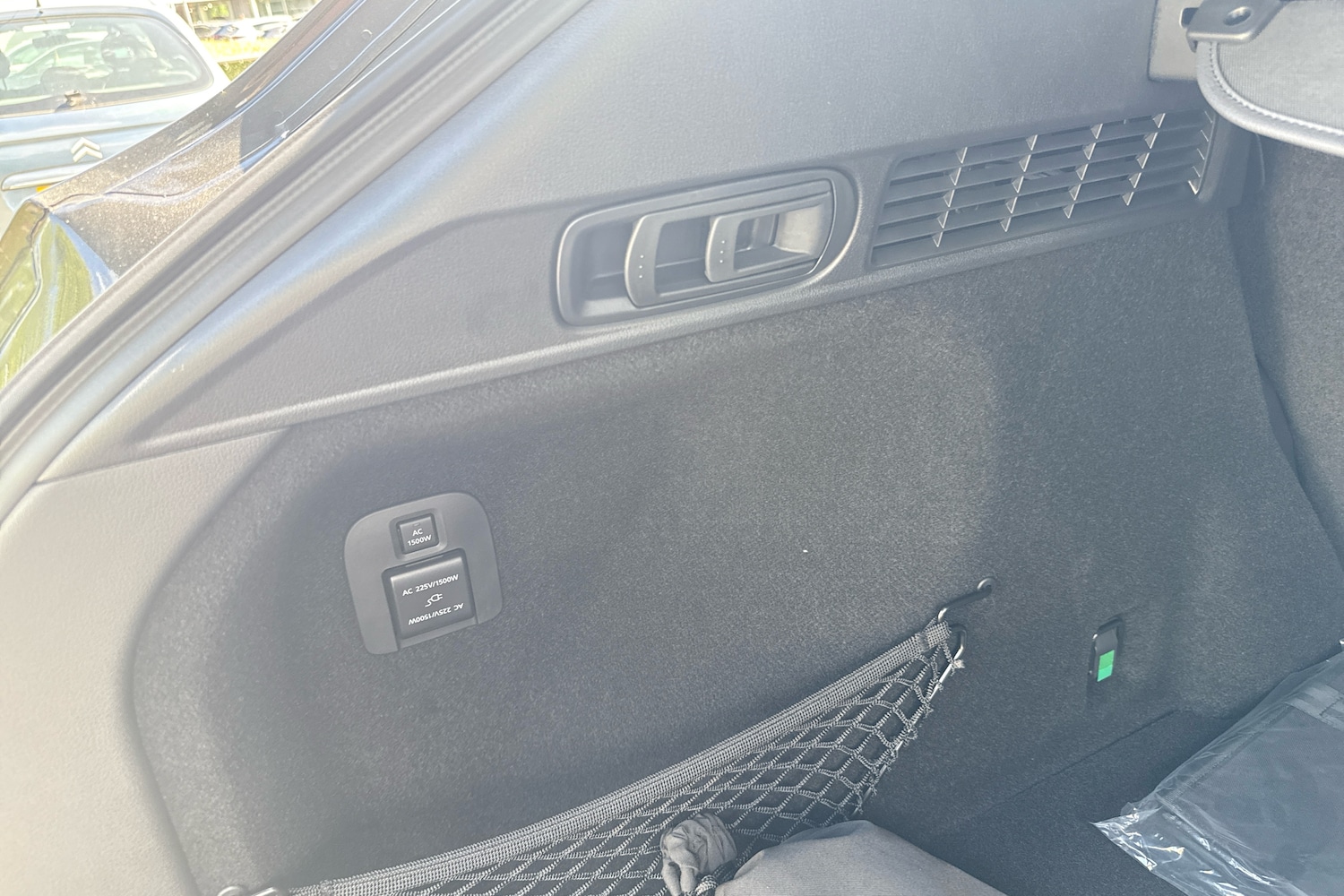 Used Mazda CX-60 2025 for sale - 76680345: Photo 24