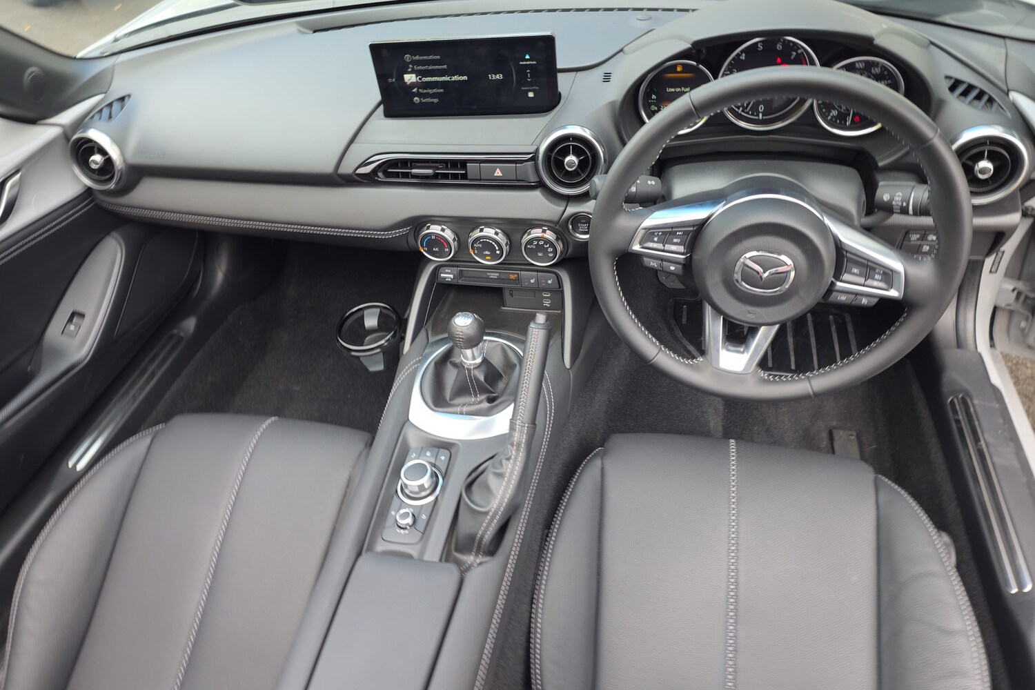 Used Mazda MX-5 2025 for sale - 77809839: Photo 3