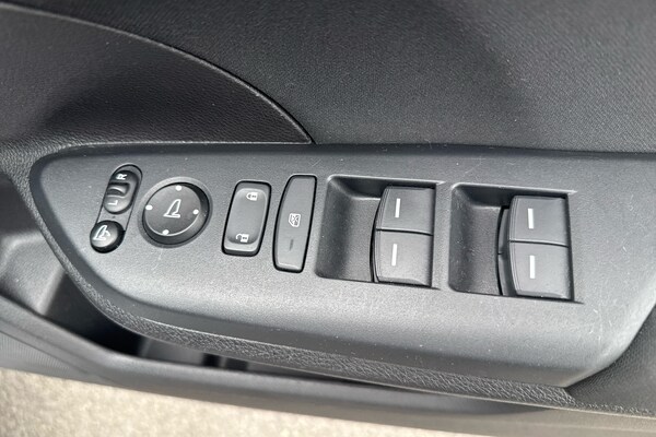 Used Honda Civic 2020 for sale - 76299593: Photo 25