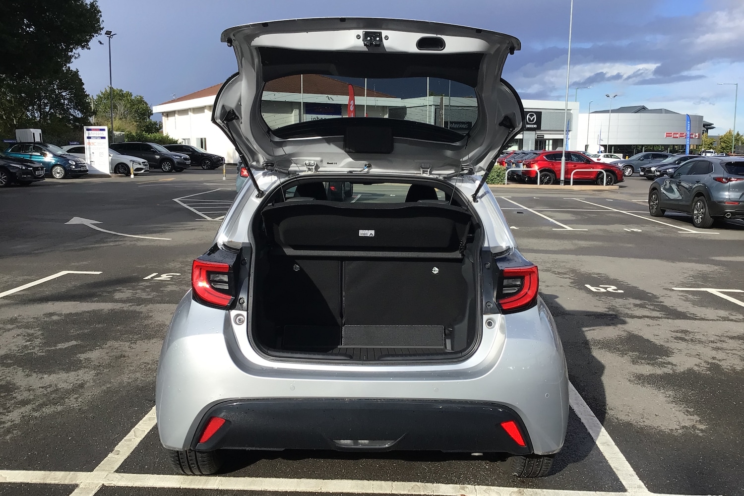 Used Mazda Mazda2 HYBRID 2025 for sale - 76679841: Photo 15