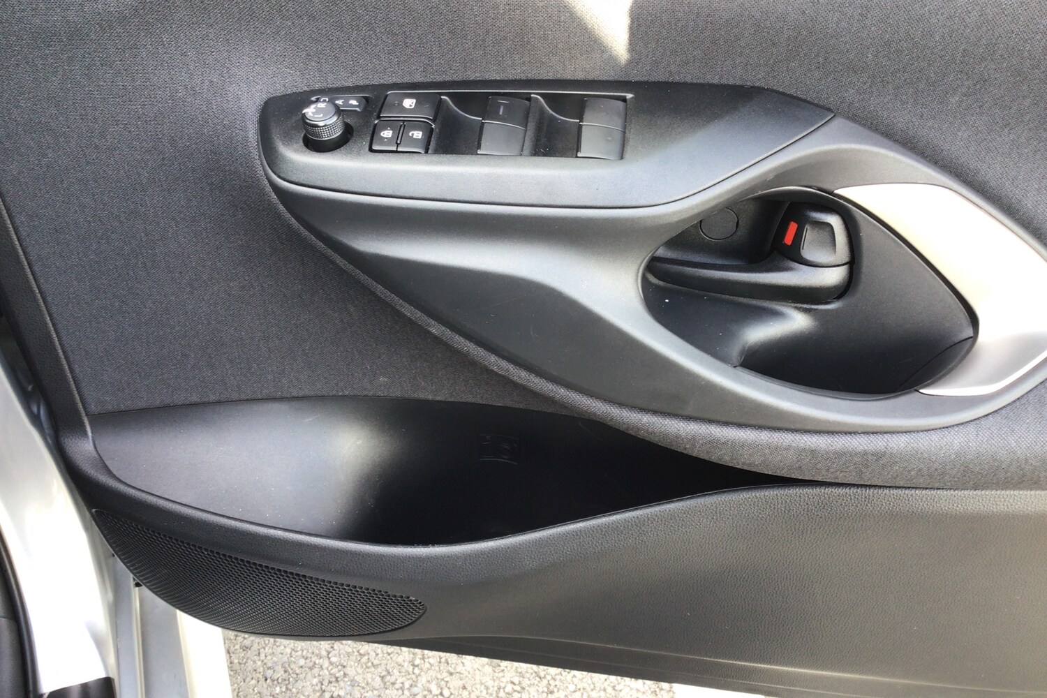 Used Mazda Mazda2 HYBRID 2025 for sale - 76679841: Photo 22