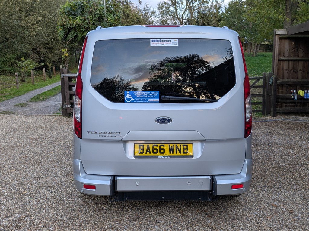 Used Ford Grand Tourneo Connect 2017 for sale - 76415424: Photo 14