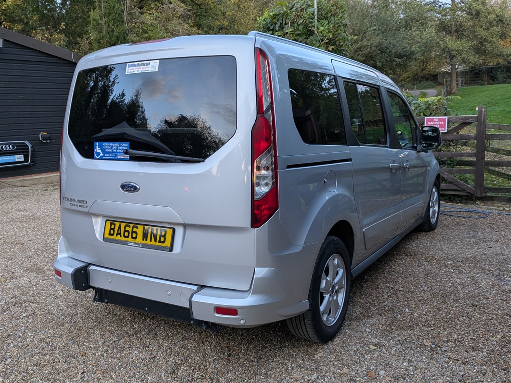 Used Ford Grand Tourneo Connect 2017 for sale - 76415424: Photo 17