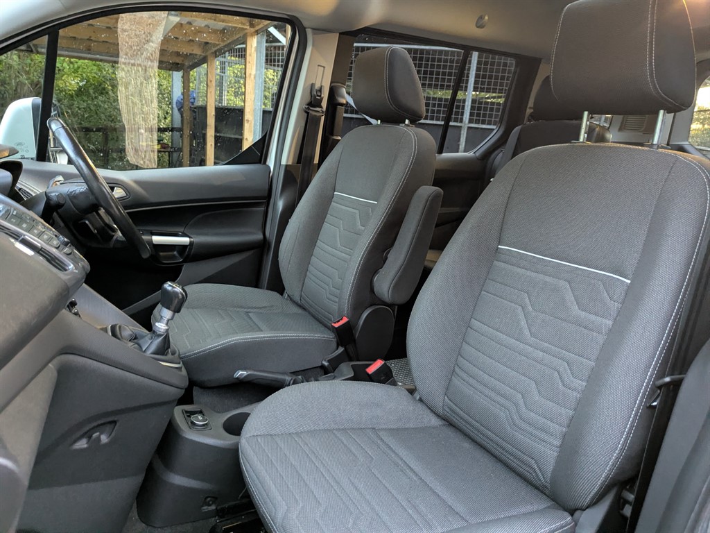 Used Ford Grand Tourneo Connect 2017 for sale - 76415424: Photo 22