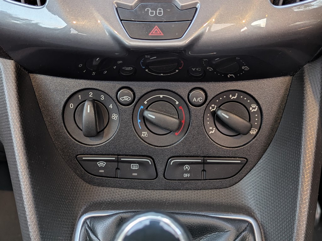 Used Ford Grand Tourneo Connect 2017 for sale - 76415424: Photo 31