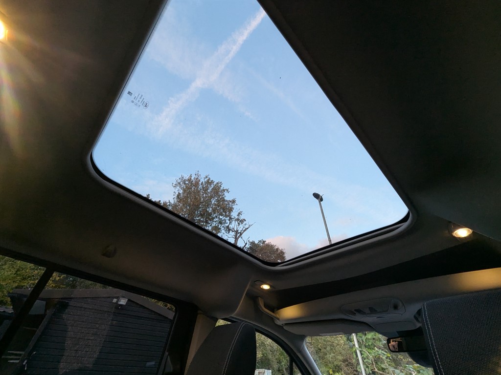 Used Ford Grand Tourneo Connect 2017 for sale - 76415424: Photo 32