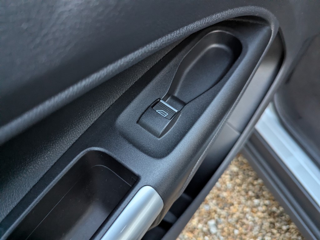 Used Ford Grand Tourneo Connect 2017 for sale - 76415424: Photo 37