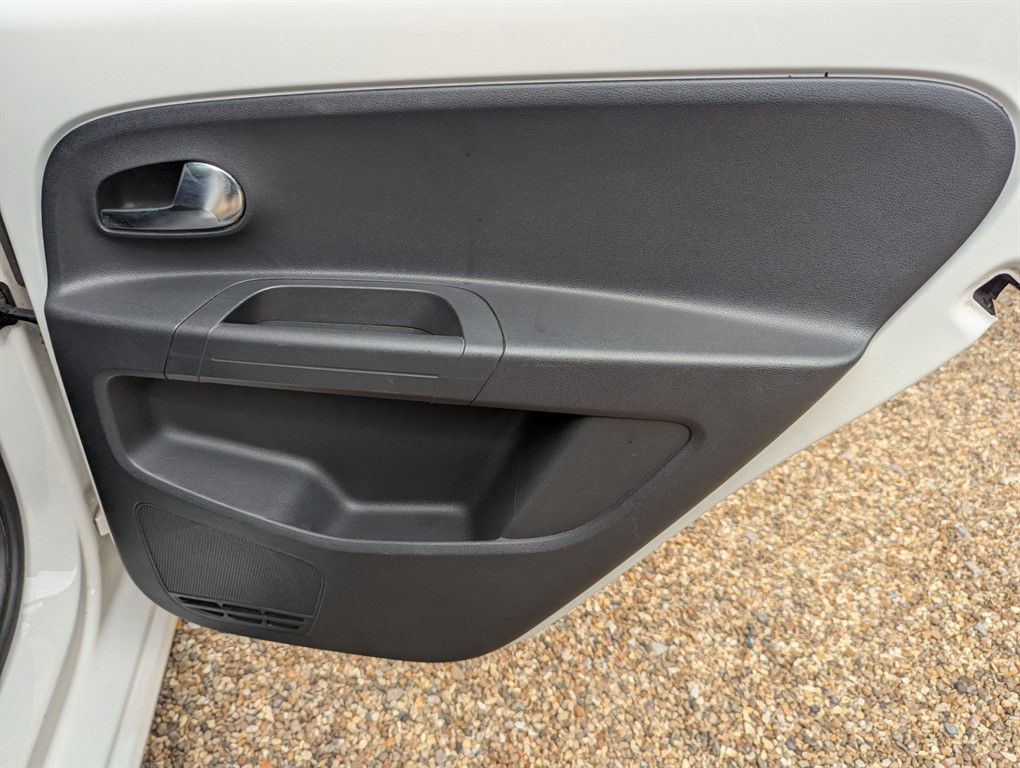 Used Volkswagen up! 2016 for sale - 76419694: Photo 40