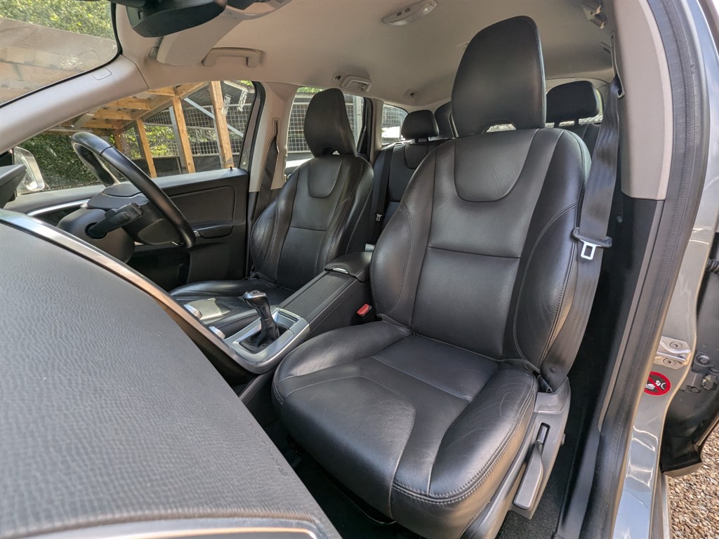 Used Volvo XC60 2017 for sale - 76419678: Photo 14