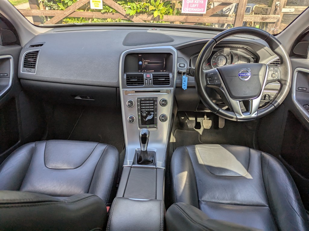 Used Volvo XC60 2017 for sale - 76419678: Photo 32