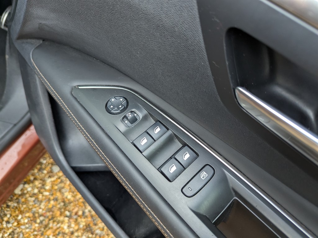 Used Peugeot 3008 2018 for sale - 76684511: Photo 21