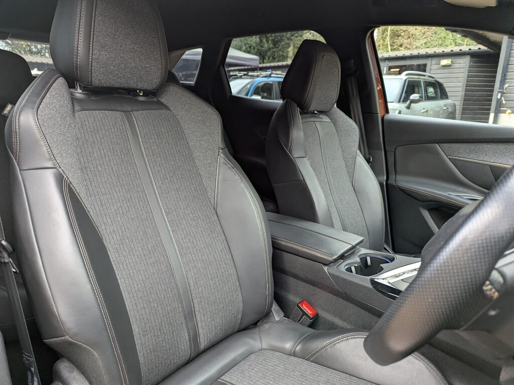 Used Peugeot 3008 2018 for sale - 76684511: Photo 24