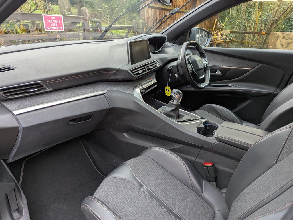 Used Peugeot 3008 2018 for sale - 76684511: Photo 25