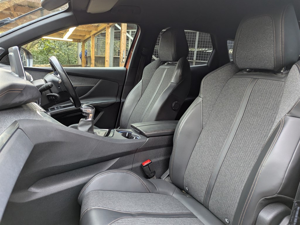 Used Peugeot 3008 2018 for sale - 76684511: Photo 26