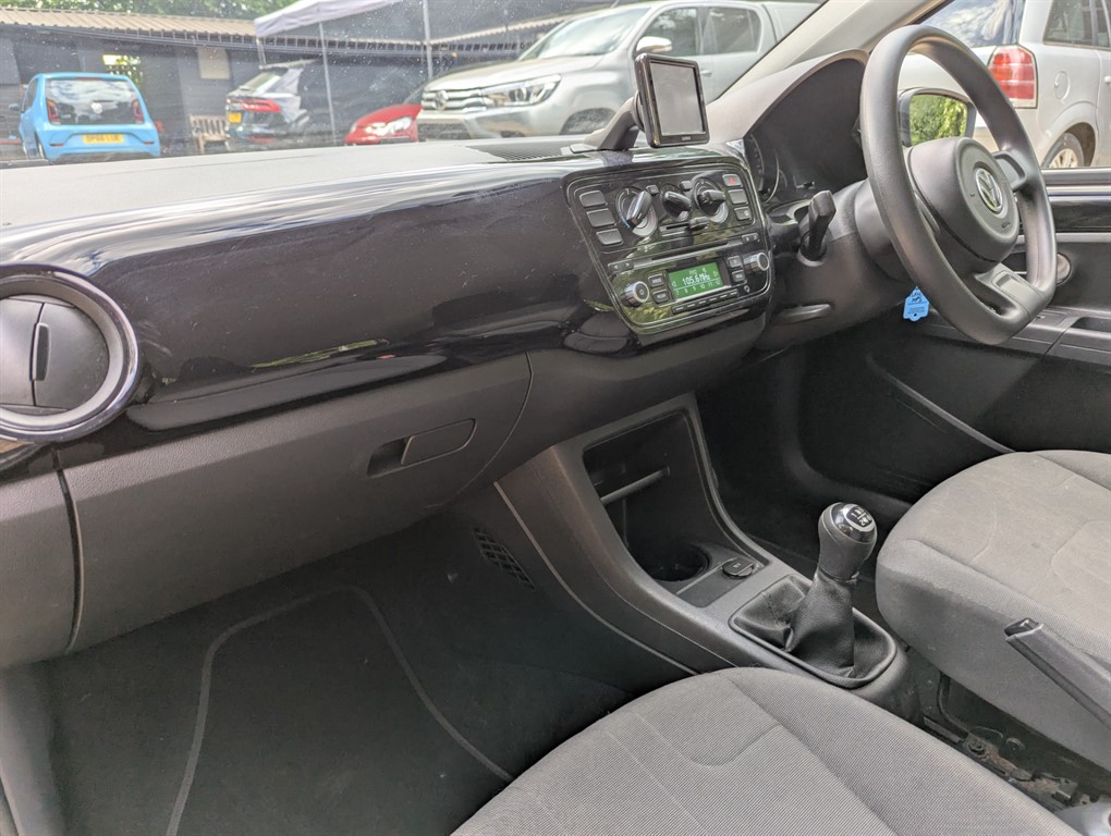 Used Volkswagen up! 2014 for sale - 76419670: Photo 14