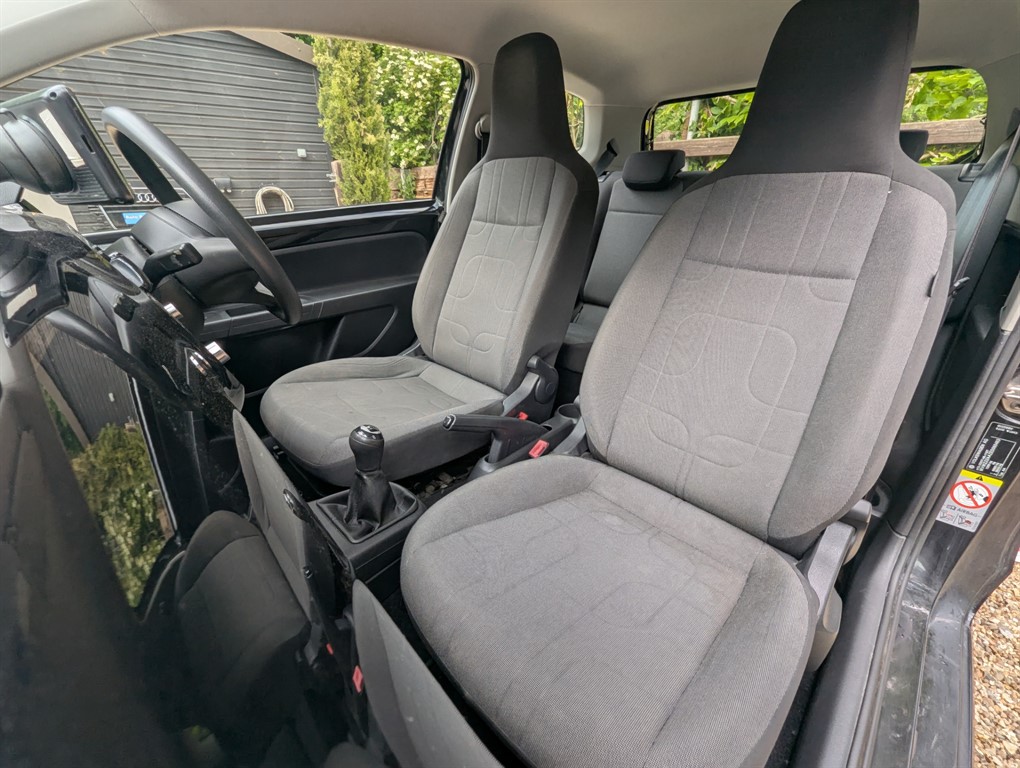 Used Volkswagen up! 2014 for sale - 76419670: Photo 16