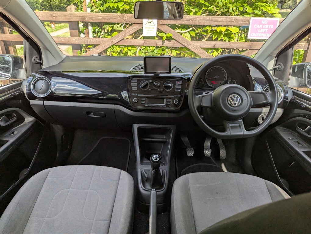 Used Volkswagen up! 2014 for sale - 76419670: Photo 5