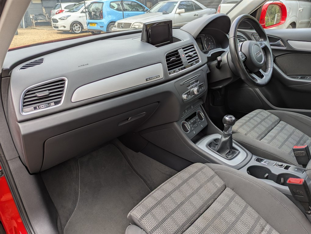 Used Audi Q3 2015 for sale - 76419652: Photo 17