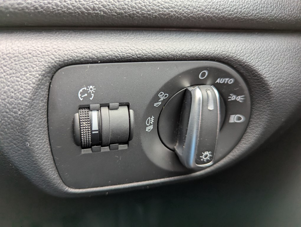 Used Audi Q3 2015 for sale - 76419652: Photo 37